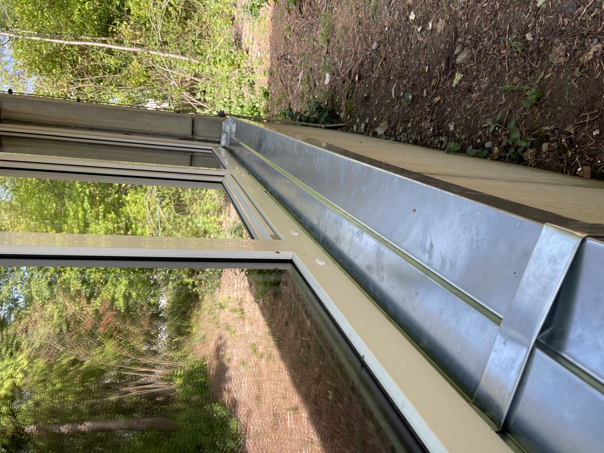 Passgenau gefertigtes Fensterblech der Flaschnerei Wenk