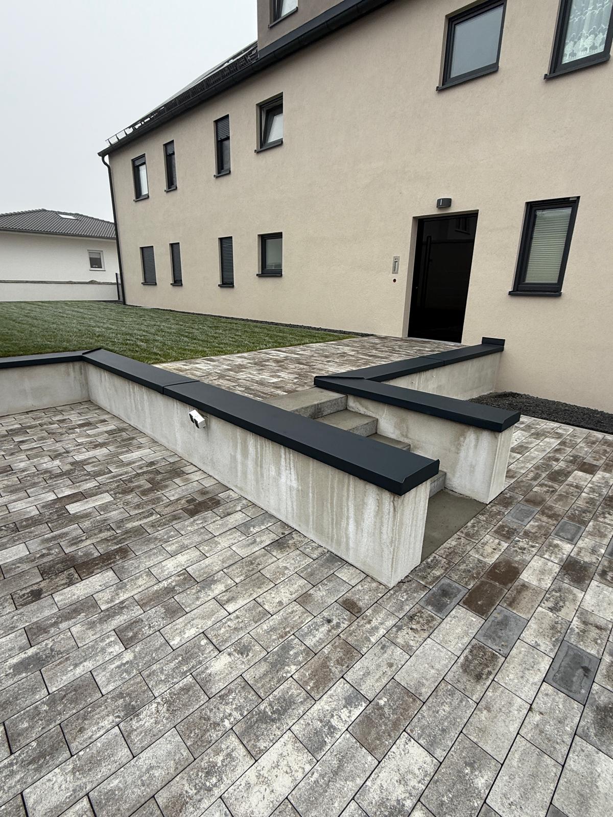 Attikaabdeckung mit Zinkrinne – Flaschnerei Wenk Bodenseeregion